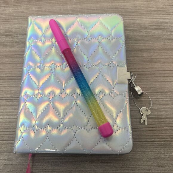 3C4G Quilted Hearts Locking Journal And Pen 192 Pages NEW - Picture 1 of 5